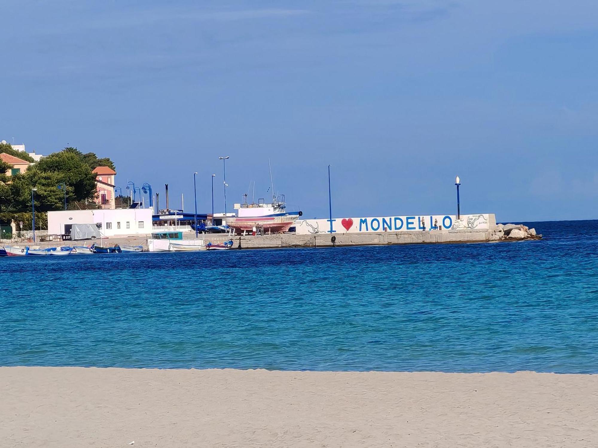 Mondello La Piazzetta Apartment ปาแลร์โม ภายนอก รูปภาพ